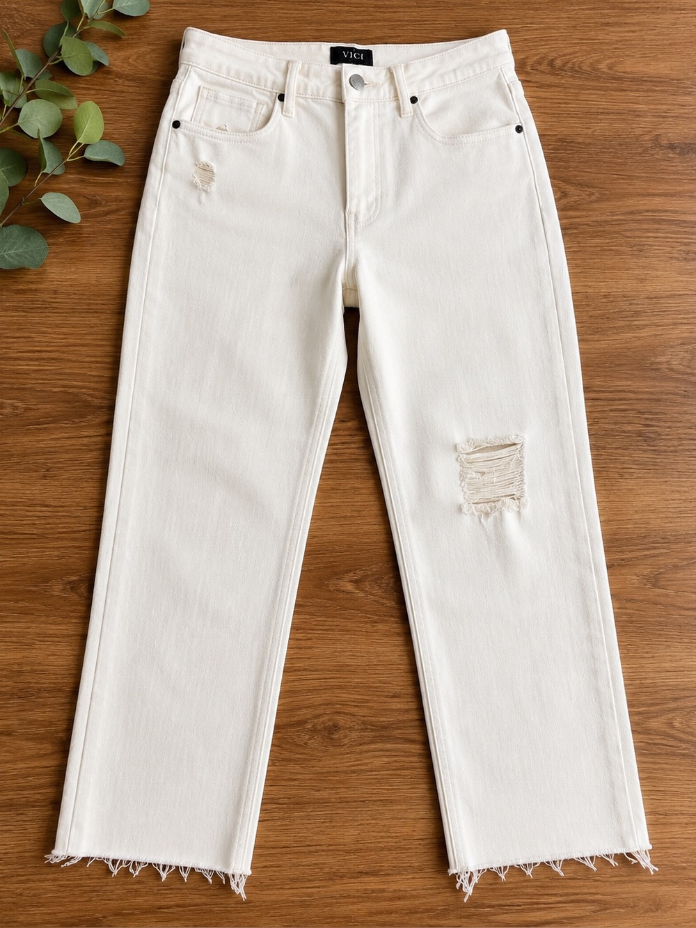 Kut Jeans. Cream color. High Rise Rachael fab ab mom Jeans (v1)